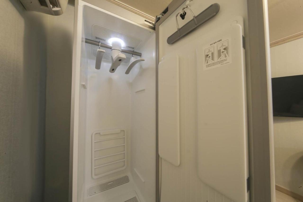 Goodstay Grand Motel Chuncheon Exteriör bild