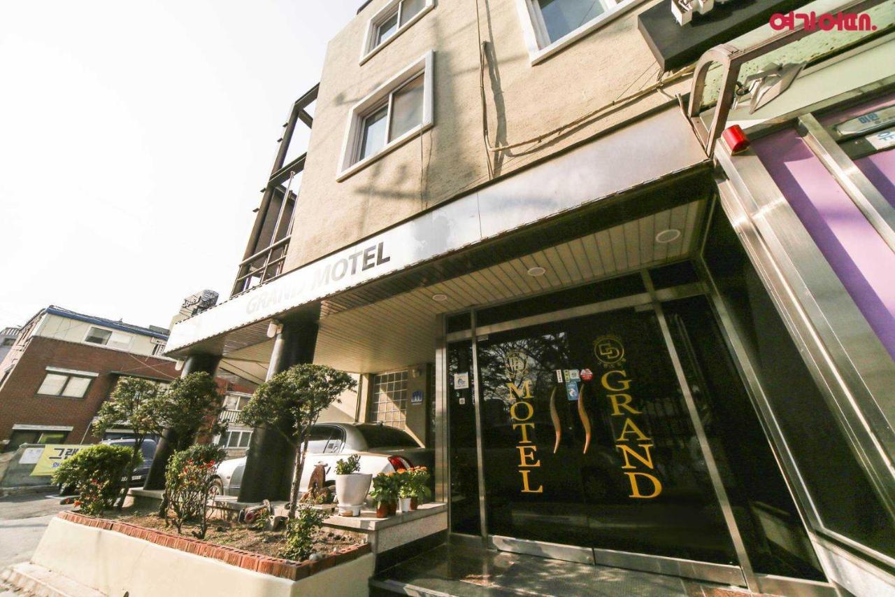 Goodstay Grand Motel Chuncheon Exteriör bild