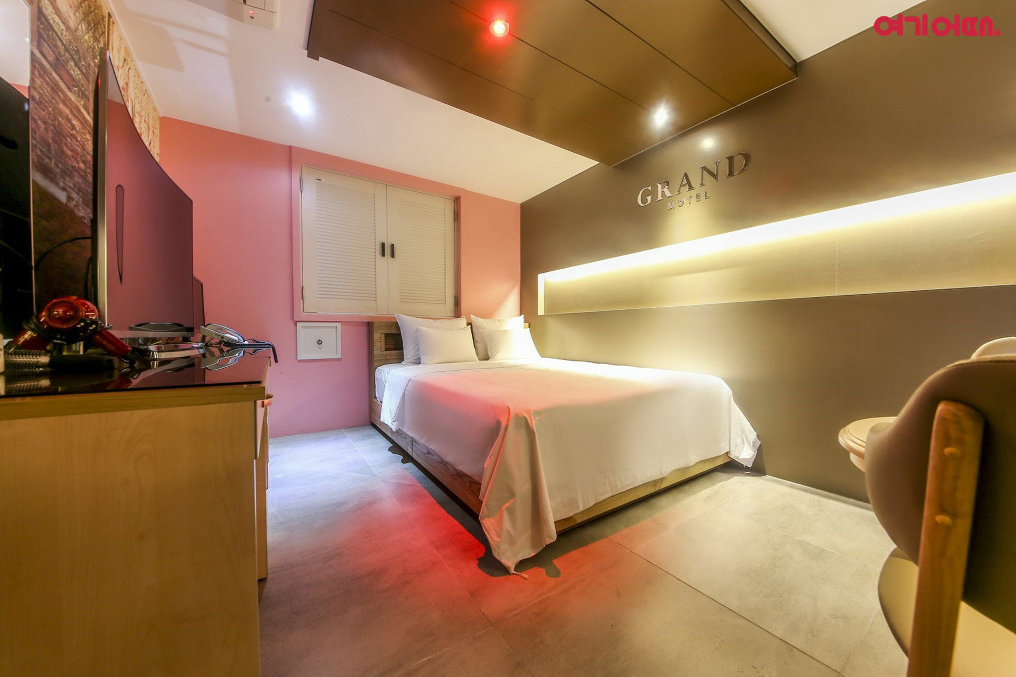 Goodstay Grand Motel Chuncheon Exteriör bild