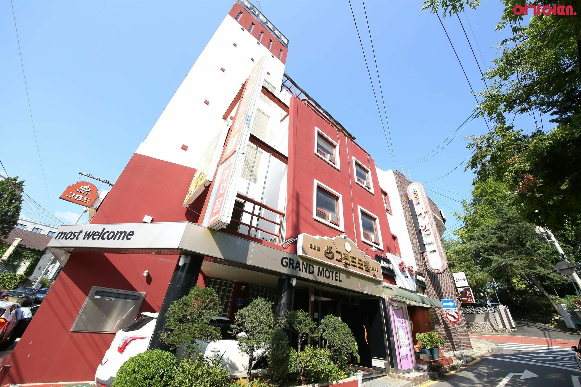 Goodstay Grand Motel Chuncheon Exteriör bild